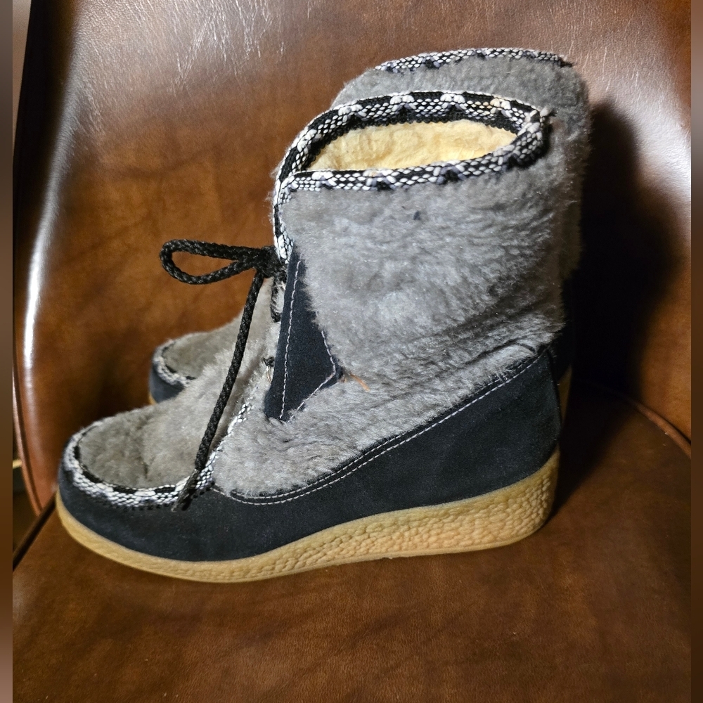 Snowland Vintage Cozy Gray and Black Women's Boots
